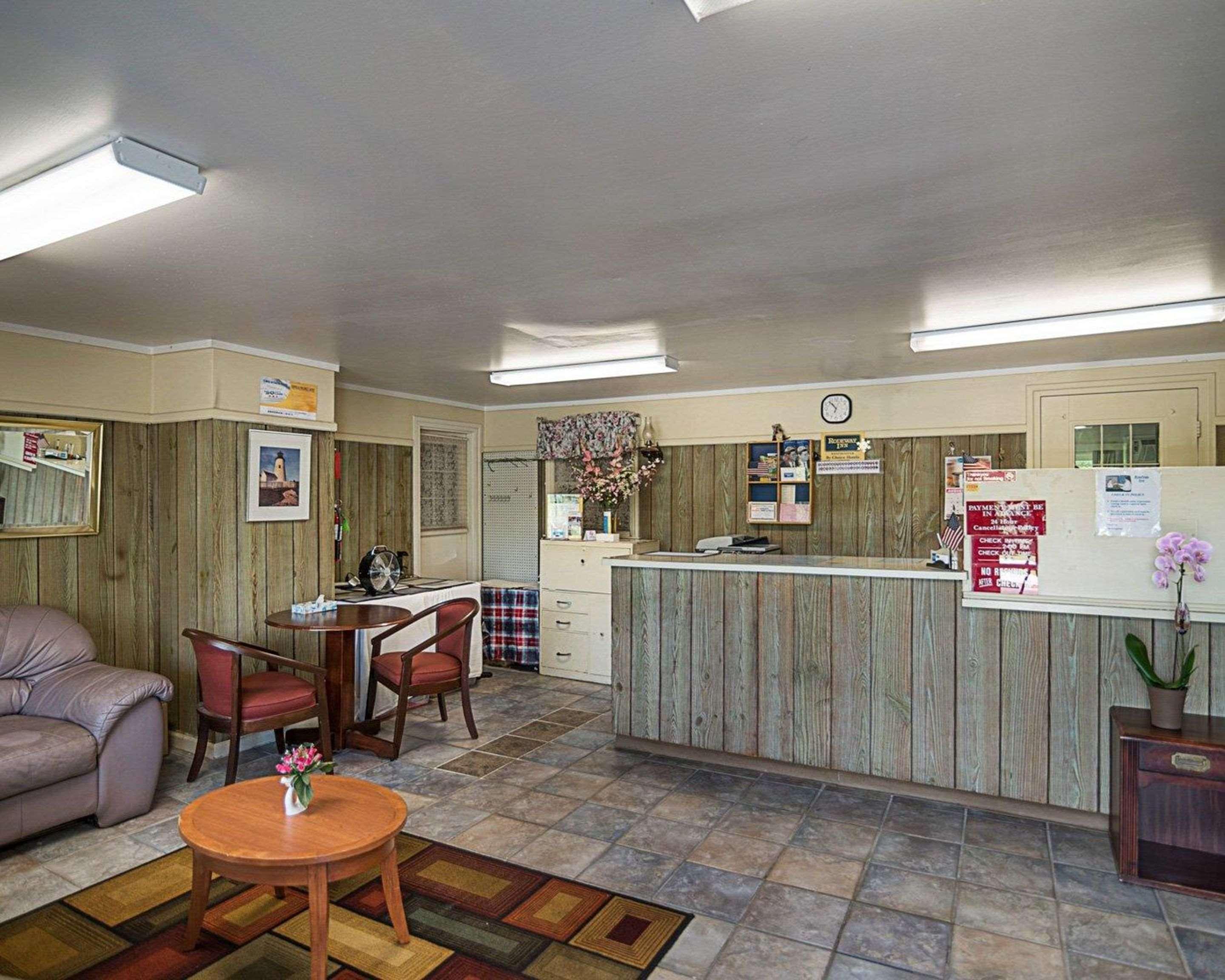 Rodeway Inn Westminster Εξωτερικό φωτογραφία